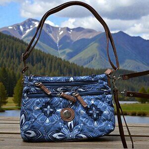 Stone Mountain Blue Quilted Handbag Crossbody